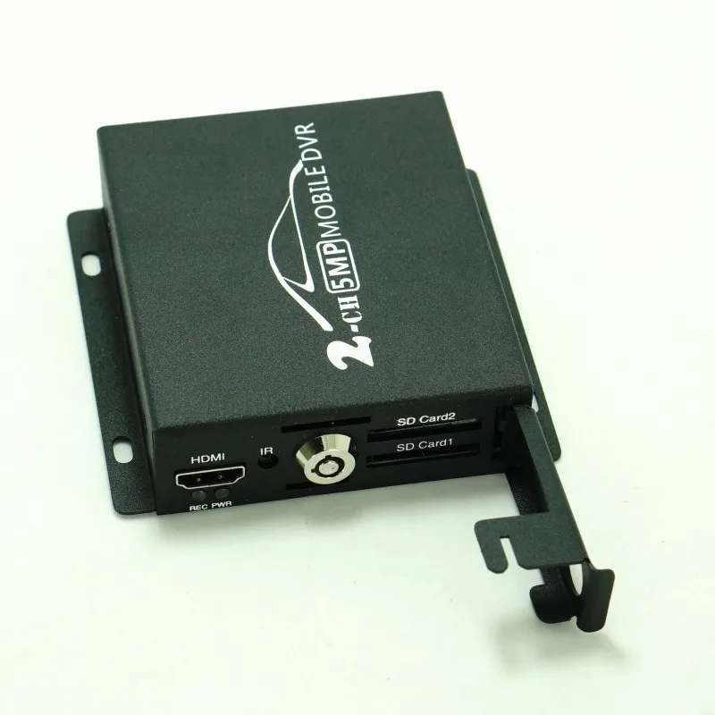 2-kanalni Mini AHD DVR Mobilne DVR podporo CVBS/AHD 5.0 MP/dual-SD kartica HD 1080P 2-Kanalni vozila avtobus DVR z daljinskim upravljalnikom 3