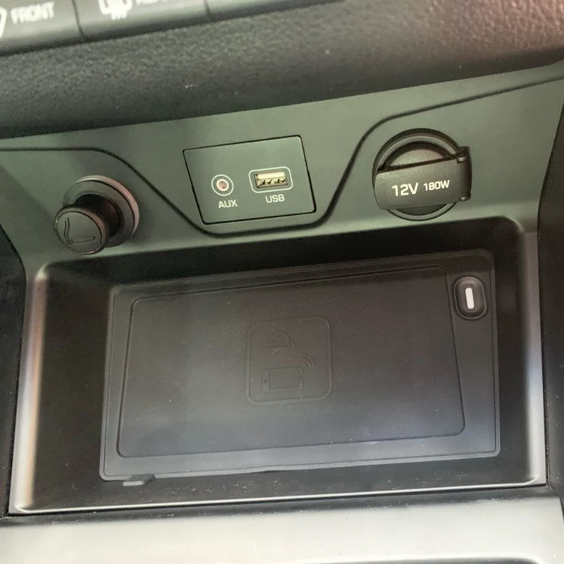 10w avto qi brezžično polnjenje telefona polnilnik za Hyundai Tucson 2016 2017 2018 2019 polnjenje ploščo pribor nosilec za telefon 1