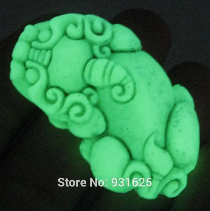 Naravna Zelena Fluorite Bleščeč Kamen Vklesan PiXiu Srečo, Amulet Obesek + Vrv Ogrlico, ki Sveti v Temno žareče kamenje Nakit 5