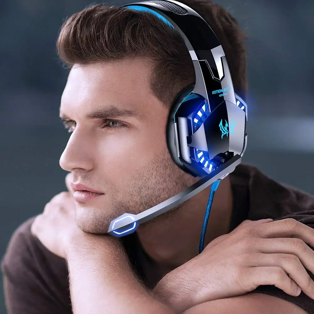 Pro Gaming Slušalke za PS4 PC Xbox Eno Stereo Surround Zvoka Skozi Uho šumov Slušalke slušalke z Mikrofonom LED Luči 4