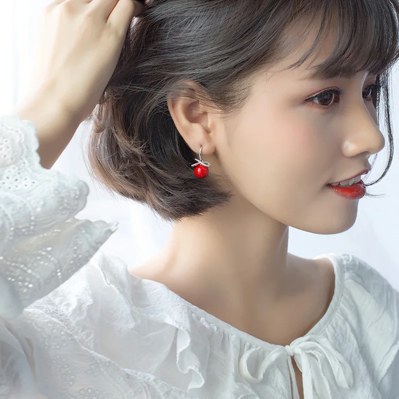 S925 srebrni lok ženske korejski edition uhani nastavite s diamond 2020New rdeče in belo lupino pearl sintetičnih Pearl uhan 2